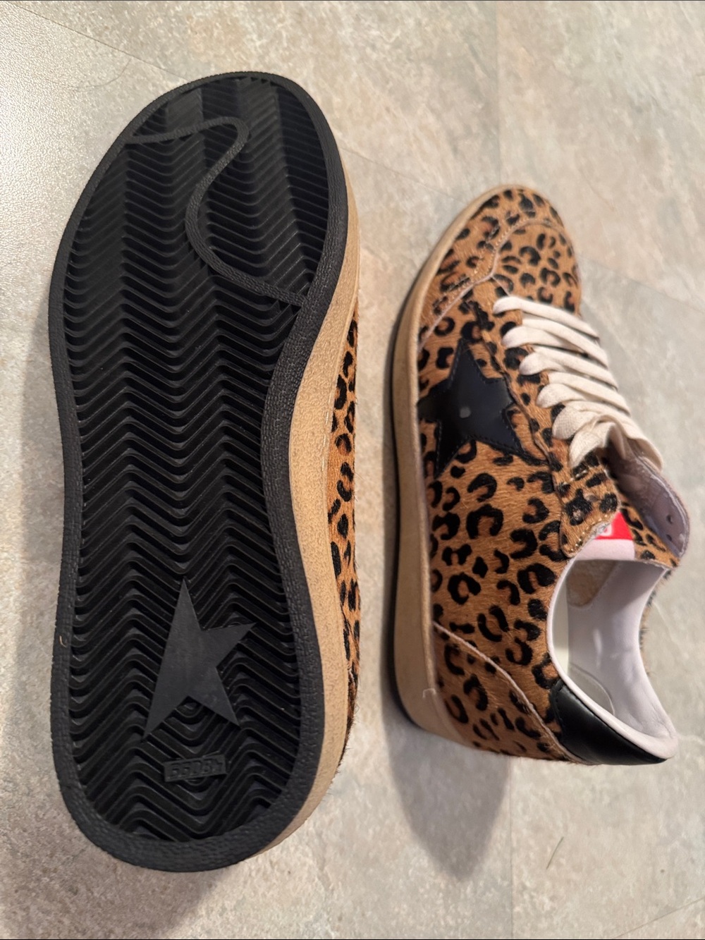 Golden Goose Leopard Print Low-Top Sneakers with Black Star - Picture 6 of 7